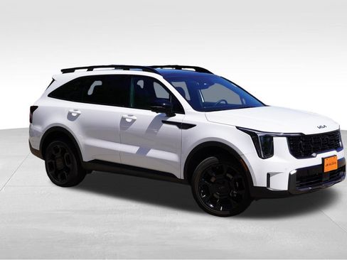 Certified 2025 Kia Sorento SX Prestige AWD/4WD image 2