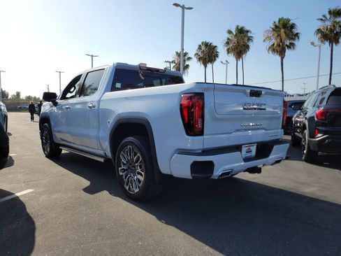 New 2026 GMC Sierra 1500 Denali Ultimate AWD/4WD image 3