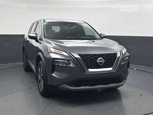 Certified 2023 Nissan Rogue SV FWD image 14