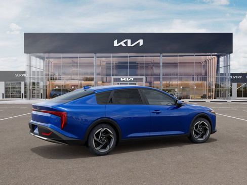 Used 2025 Kia K4 EX FWD image 6