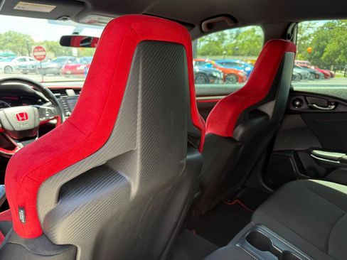 Used 2019 Honda Civic Type R image 29