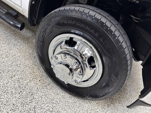 Used 2021 RAM 3500 Tradesman w/ Chrome Appearance Group image 72