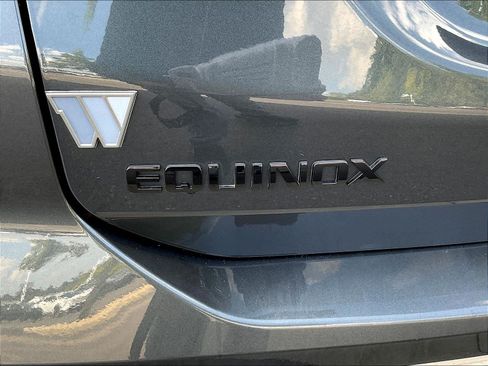 Used 2019 Chevrolet Equinox LT FWD image 23