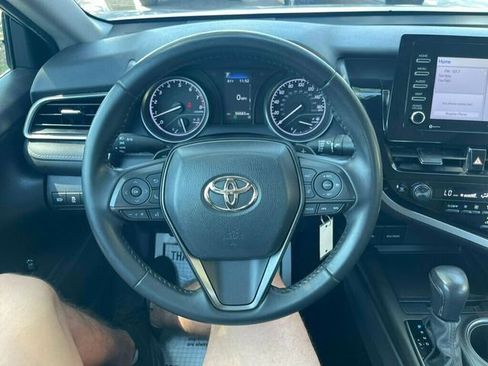 Used 2023 Toyota Camry SE image 13