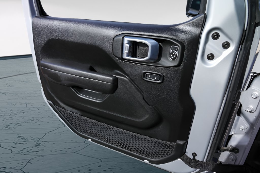 Used 2023 Jeep Wrangler Sport AWD/4WD image 24