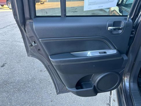 Used 2017 Jeep Compass High Altitude image 13