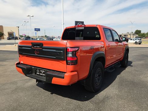 Used 2025 Nissan Frontier PRO-4X w/ Tow Package image 7