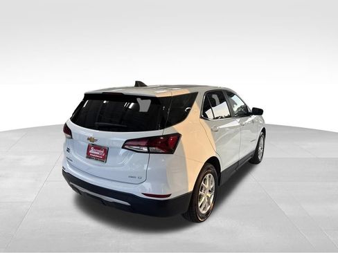 Used 2024 Chevrolet Equinox LT AWD/4WD image 5