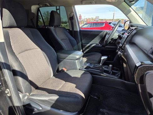 Used 2020 Toyota 4Runner TRD Off-Road image 12