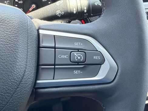 New 2026 Jeep Compass Latitude AWD/4WD image 31