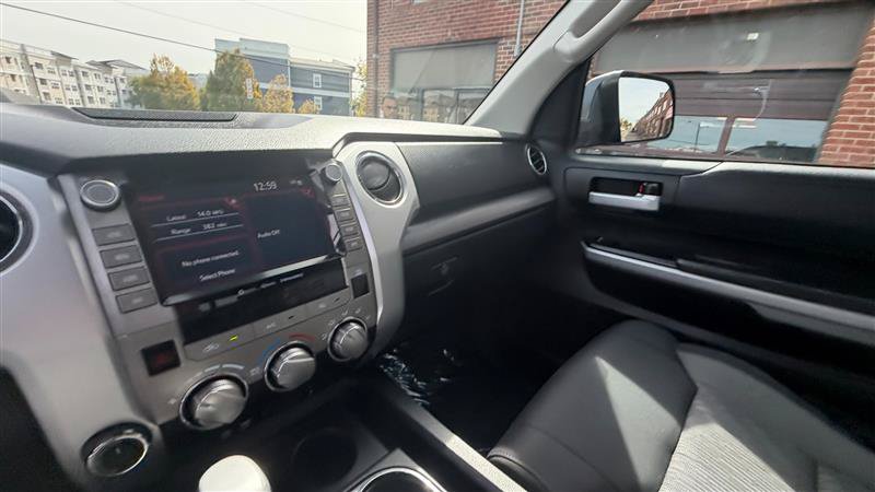 Used 2021 Toyota Tundra SR5 AWD/4WD image 36