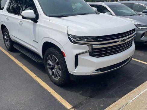 Used 2022 Chevrolet Tahoe LT w/ Luxury Package AWD/4WD image 4