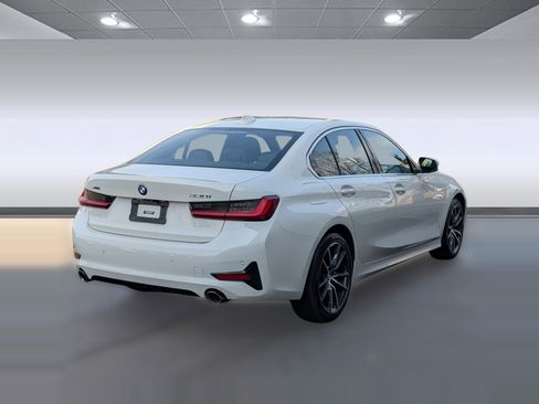 Used 2022 BMW 330i xDrive Sedan w/ Premium Package 2 image 9