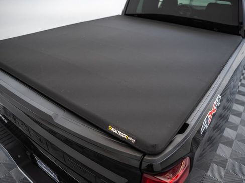 Used 2025 Chevrolet Silverado 1500 LT AWD/4WD image 11