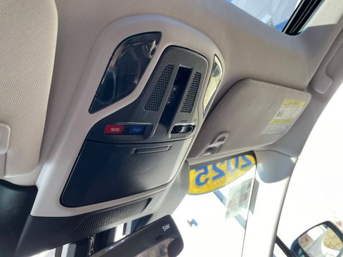 Certified 2025 Subaru Outback Touring image 27