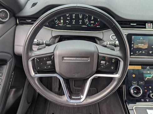 Used 2022 Land Rover Range Rover Evoque R-Dynamic SE AWD/4WD image 24