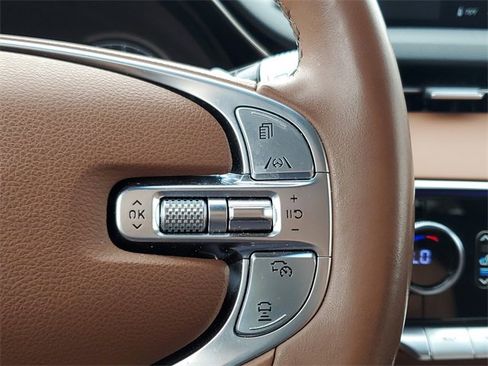 Used 2023 Genesis GV70 2.5T w/ Advanced Package image 17