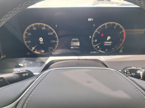 Used 2025 INFINITI QX80 Sensory AWD/4WD image 15