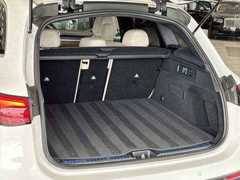 Used 2025 Mercedes-Benz GLC 300 4MATIC image 31