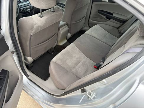 Used 2010 Honda Accord LX image 10
