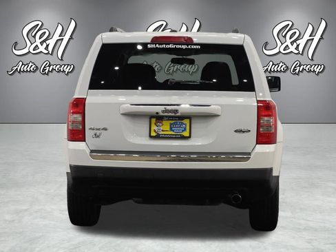 Used 2016 Jeep Patriot High Altitude AWD/4WD image 16