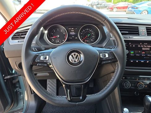 Used 2021 Volkswagen Tiguan SE FWD image 29