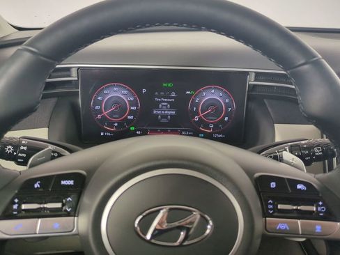 Used 2024 Hyundai Tucson Limited image 35