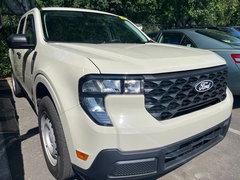 Used 2025 Ford Maverick XL FWD image 2