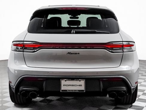 Certified 2026 Porsche Macan AWD/4WD image 10