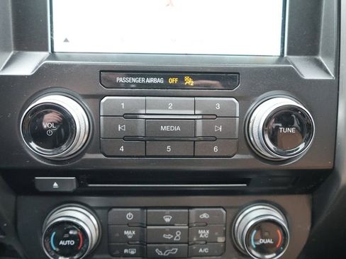 Used 2016 Ford F150 Limited image 37