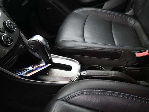 Used 2015 Chevrolet Trax LTZ FWD image 13
