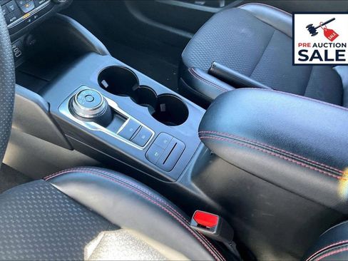 Used 2025 Ford Escape ST-Line AWD/4WD image 17