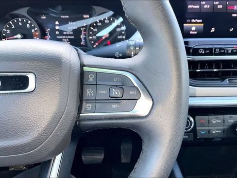 Used 2025 Jeep Compass Limited AWD/4WD image 21