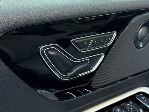 New 2026 Lincoln Aviator Reserve AWD/4WD image 16