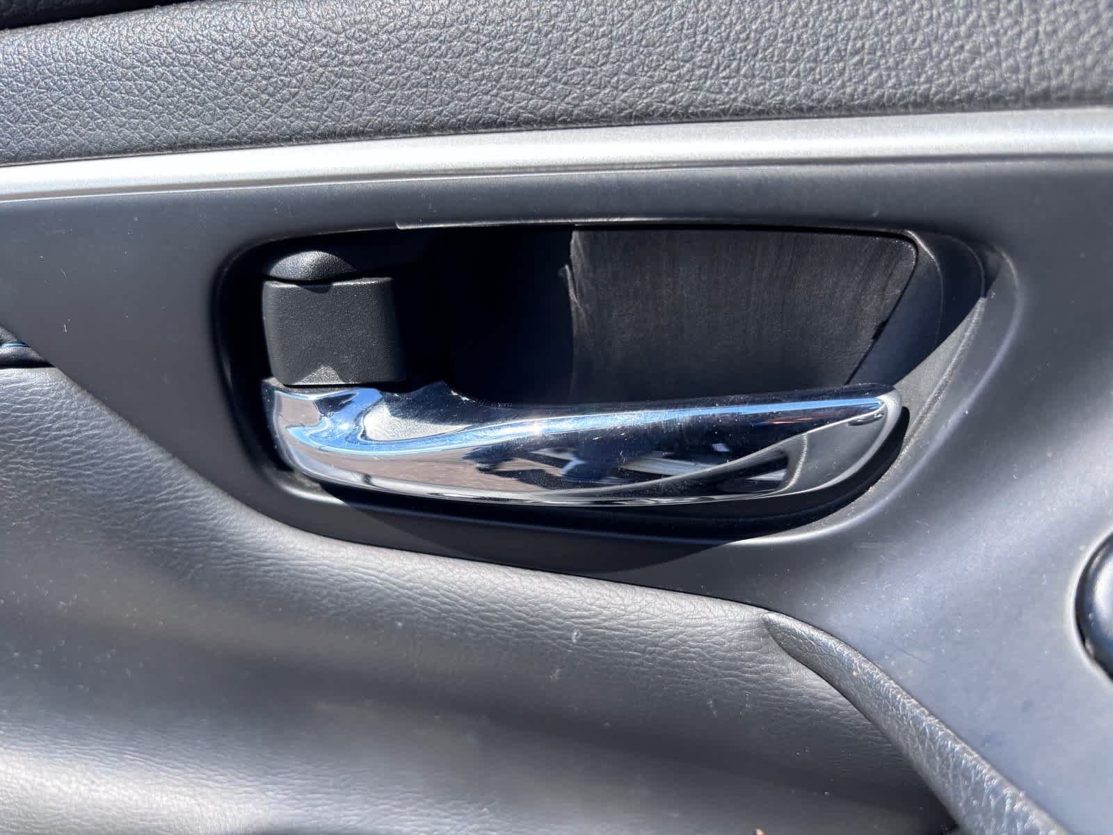 Used 2016 Nissan Altima 2.5 SR w/ LED Appearance Package FWD image 17