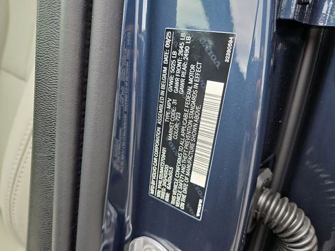 New 2026 Volvo XC40 B5 Ultra w/ Protection Package Premier image 21