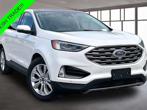 Used 2021 Ford Edge Titanium w/ Equipment Group 301A FWD image 3