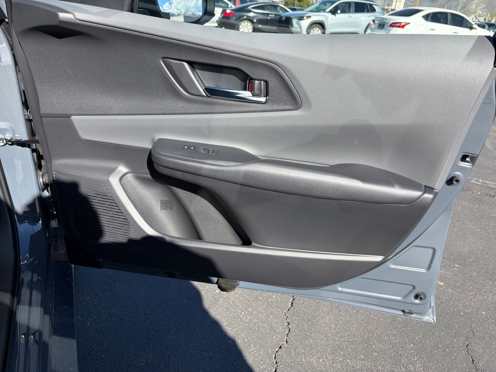 New 2027 Toyota Prius Limited w/ Limited Premium Package FWD image 16