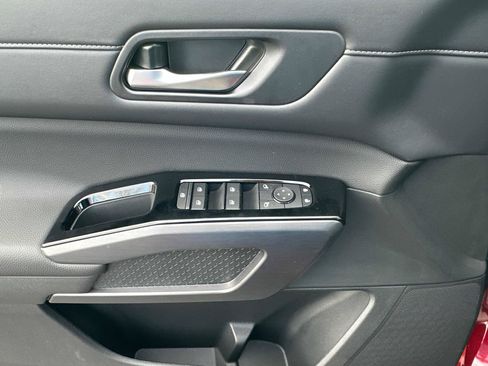 New 2026 Nissan Pathfinder SL AWD/4WD image 21