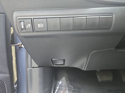 Used 2024 Toyota Corolla LE FWD image 24