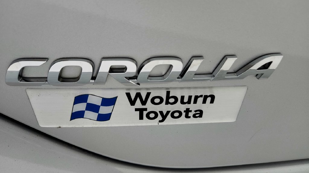 Used 2016 Toyota Corolla LE FWD image 13