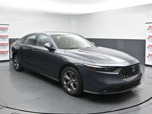 Used 2024 Honda Accord EX image 2