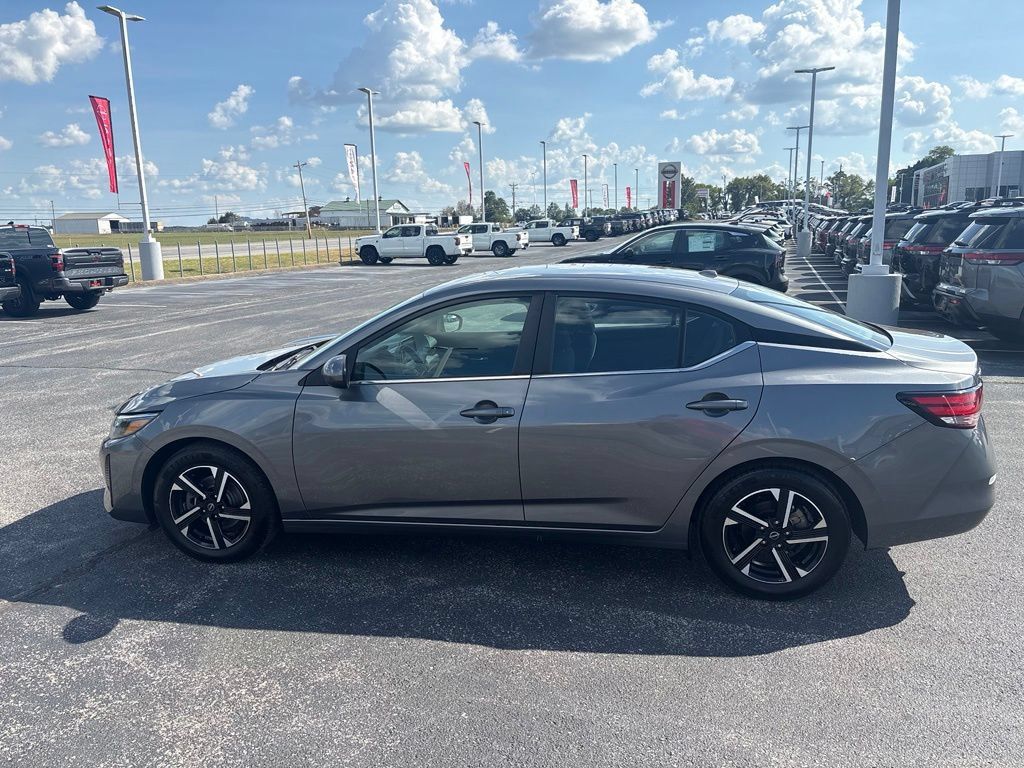 Used 2024 Nissan Sentra SV FWD image 13