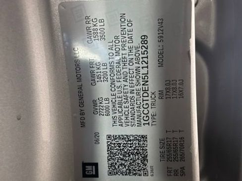 Used 2020 Chevrolet Colorado Z71 AWD/4WD image 17