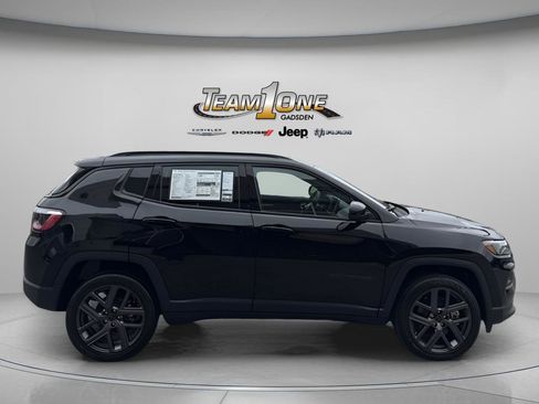 New 2026 Jeep Compass Latitude image 8