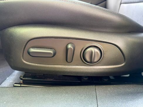 Used 2023 Chevrolet Malibu LT FWD image 11