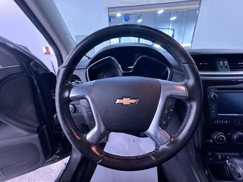 Used 2015 Chevrolet Traverse LT w/ Style and Technology Package image 15