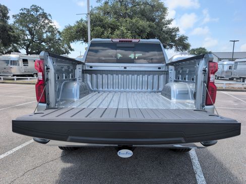 New 2026 Chevrolet Silverado 1500 LT w/ Leather Package RWD image 5