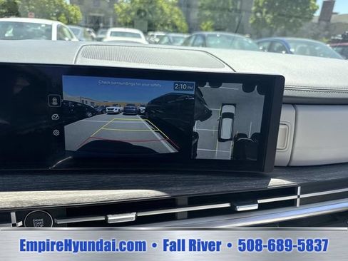 Used 2025 Hyundai Santa Fe Calligraphy AWD/4WD image 6