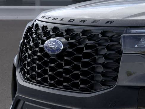 New 2026 Ford Explorer ST-Line w/ ST-Line Street Pack image 17